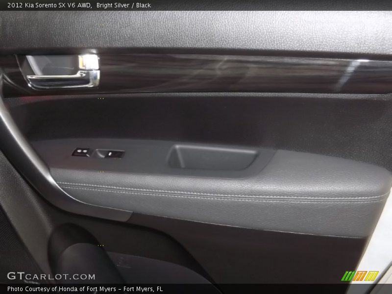 Bright Silver / Black 2012 Kia Sorento SX V6 AWD
