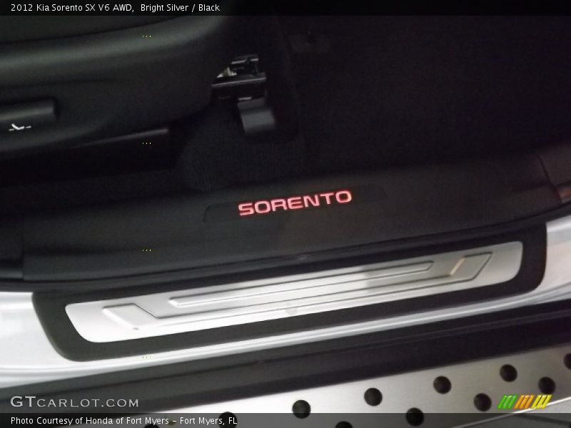 Bright Silver / Black 2012 Kia Sorento SX V6 AWD