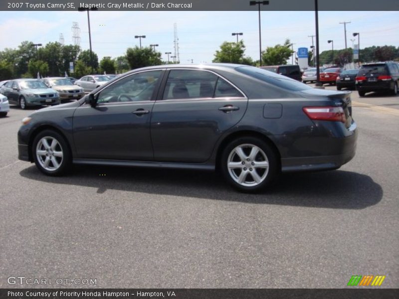 Magnetic Gray Metallic / Dark Charcoal 2007 Toyota Camry SE