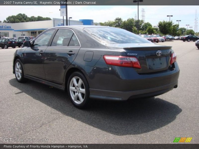 Magnetic Gray Metallic / Dark Charcoal 2007 Toyota Camry SE