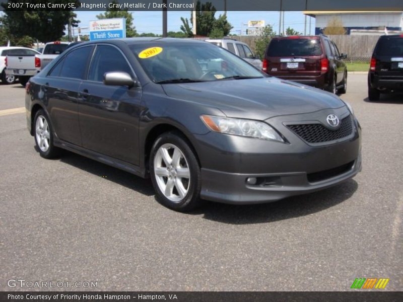 Magnetic Gray Metallic / Dark Charcoal 2007 Toyota Camry SE