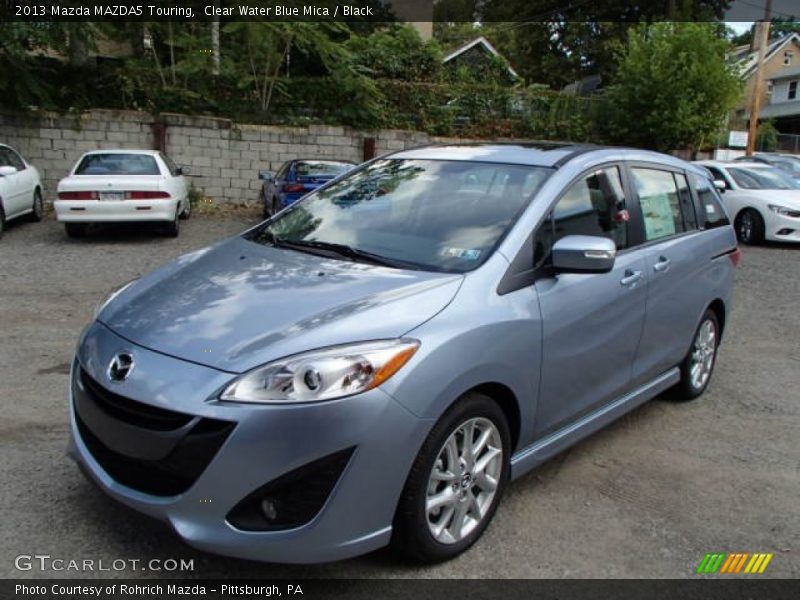 Front 3/4 View of 2013 MAZDA5 Touring