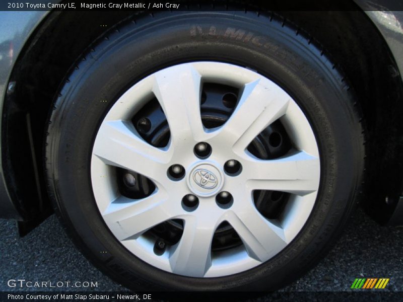 Magnetic Gray Metallic / Ash Gray 2010 Toyota Camry LE