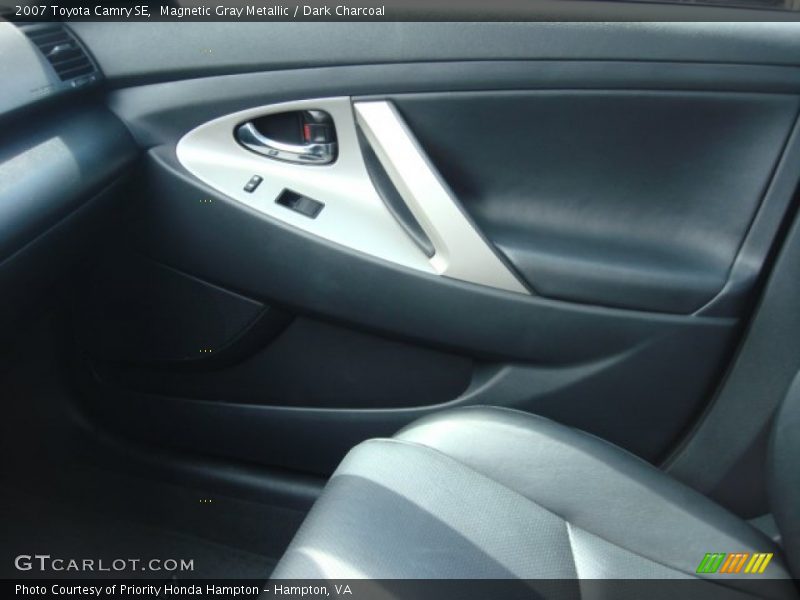 Magnetic Gray Metallic / Dark Charcoal 2007 Toyota Camry SE