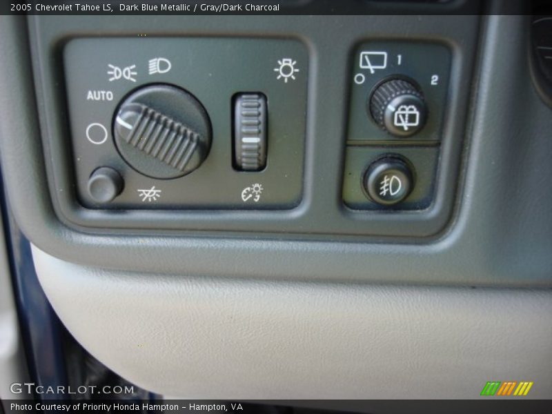 Dark Blue Metallic / Gray/Dark Charcoal 2005 Chevrolet Tahoe LS