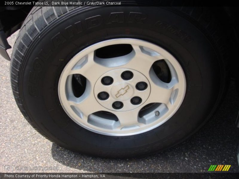 Dark Blue Metallic / Gray/Dark Charcoal 2005 Chevrolet Tahoe LS