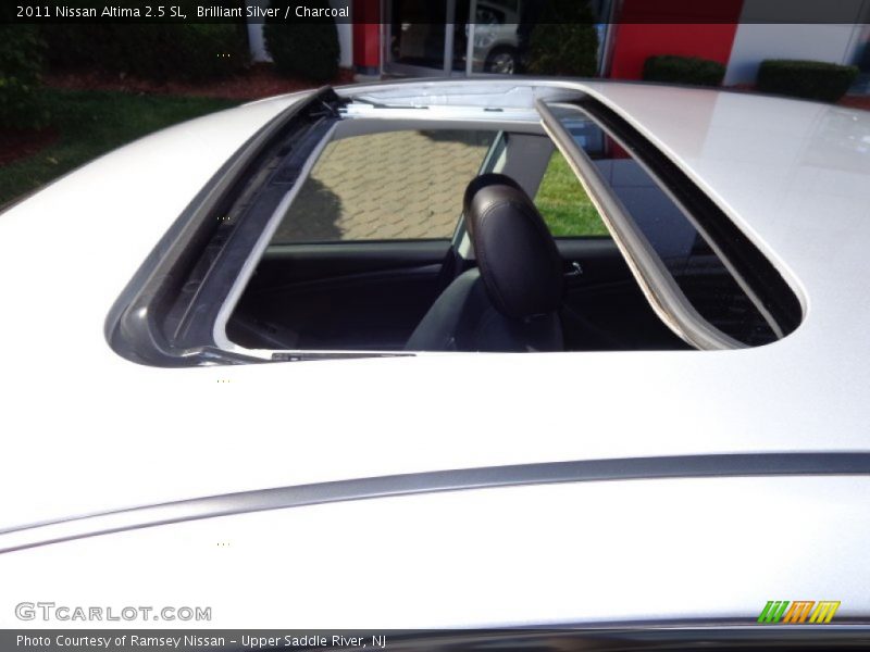 Brilliant Silver / Charcoal 2011 Nissan Altima 2.5 SL