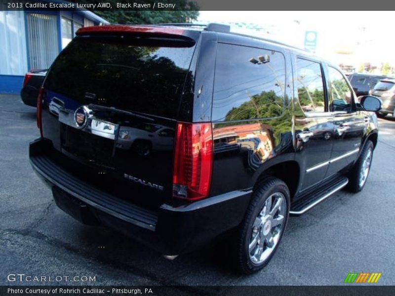 Black Raven / Ebony 2013 Cadillac Escalade Luxury AWD