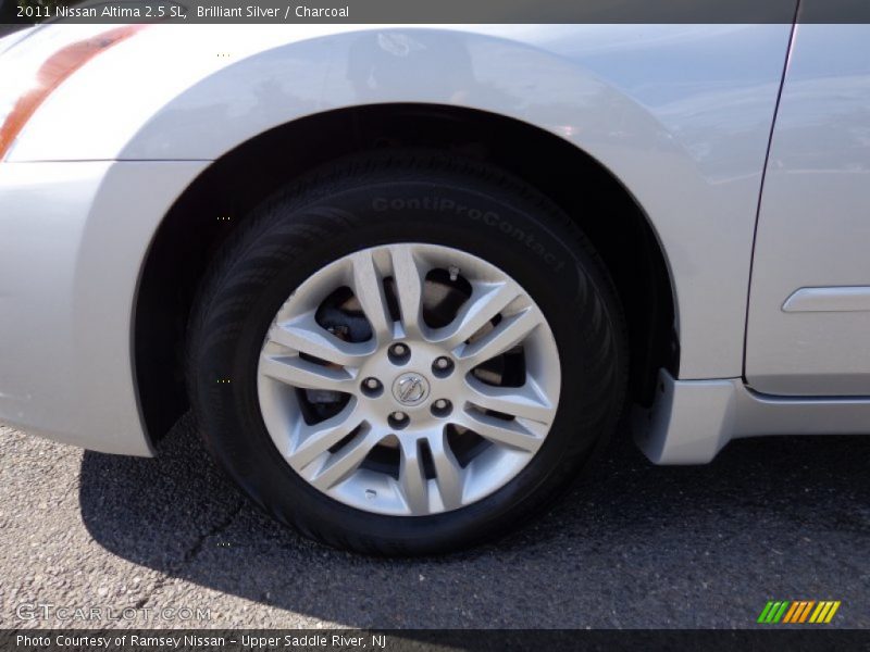 Brilliant Silver / Charcoal 2011 Nissan Altima 2.5 SL