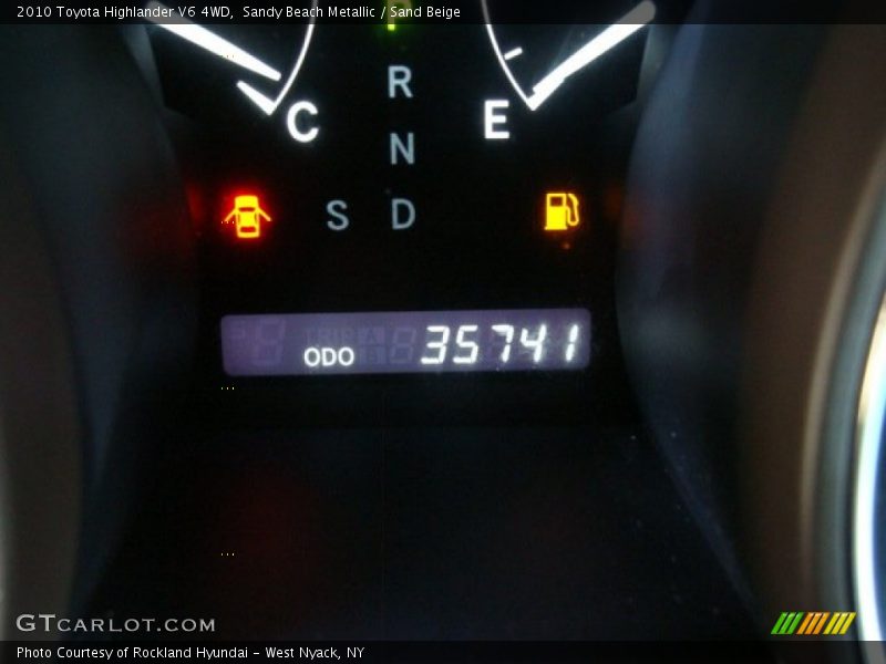 Sandy Beach Metallic / Sand Beige 2010 Toyota Highlander V6 4WD