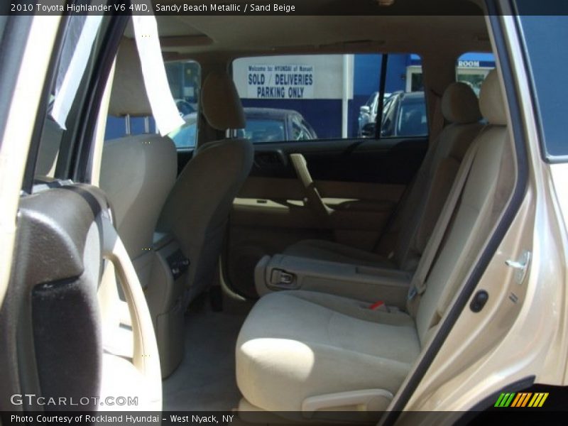 Sandy Beach Metallic / Sand Beige 2010 Toyota Highlander V6 4WD