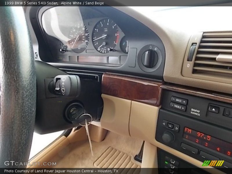 Alpine White / Sand Beige 1999 BMW 5 Series 540i Sedan