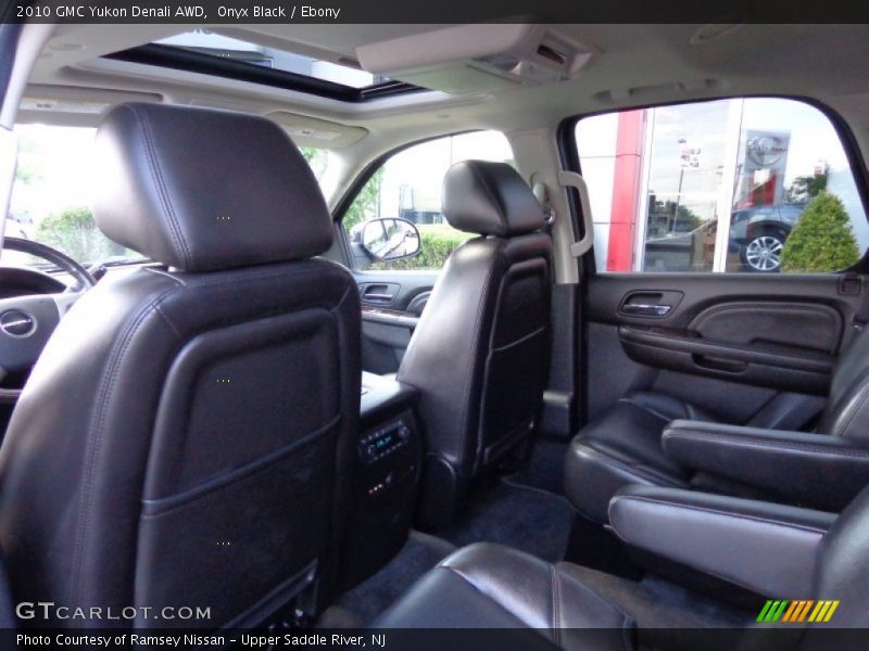 Onyx Black / Ebony 2010 GMC Yukon Denali AWD