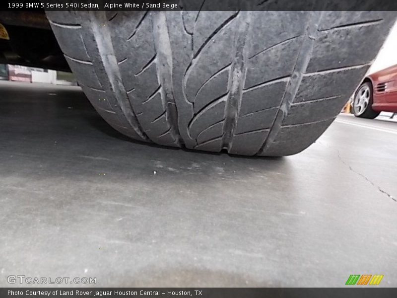 Alpine White / Sand Beige 1999 BMW 5 Series 540i Sedan