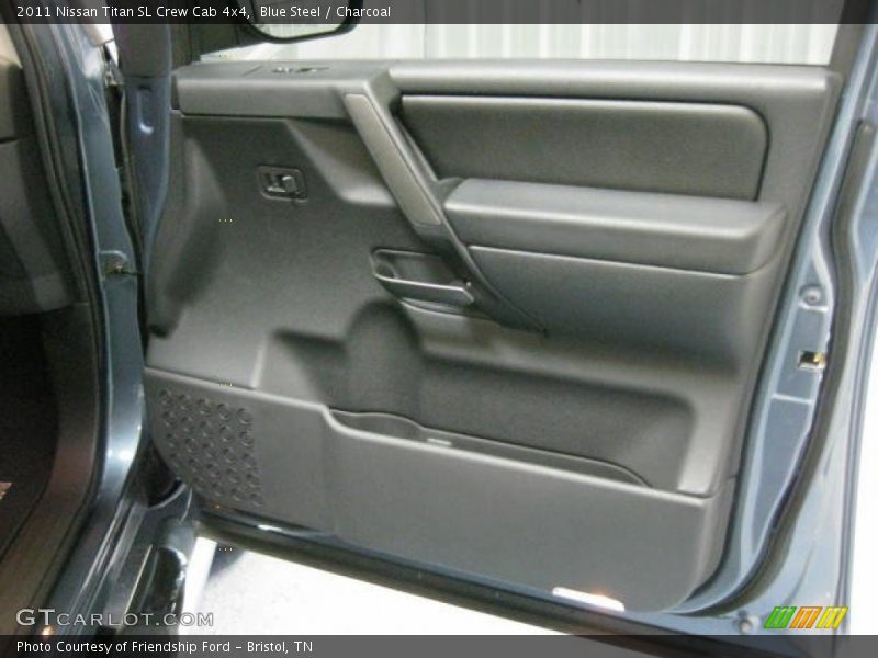 Blue Steel / Charcoal 2011 Nissan Titan SL Crew Cab 4x4