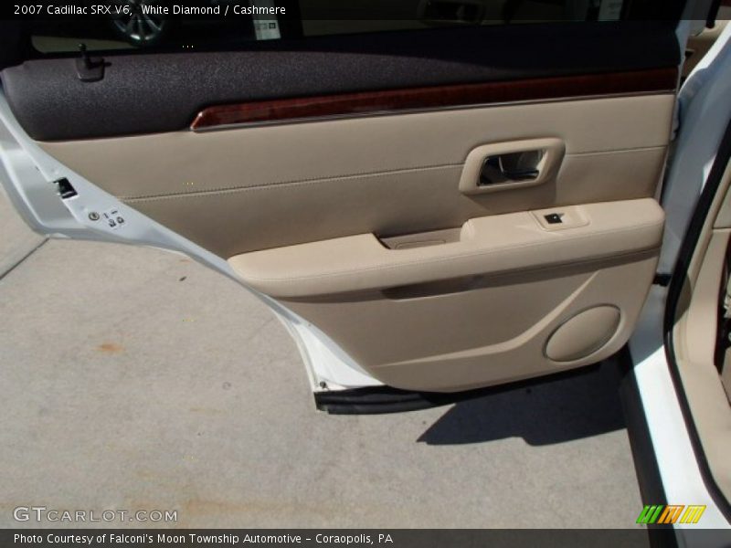 White Diamond / Cashmere 2007 Cadillac SRX V6