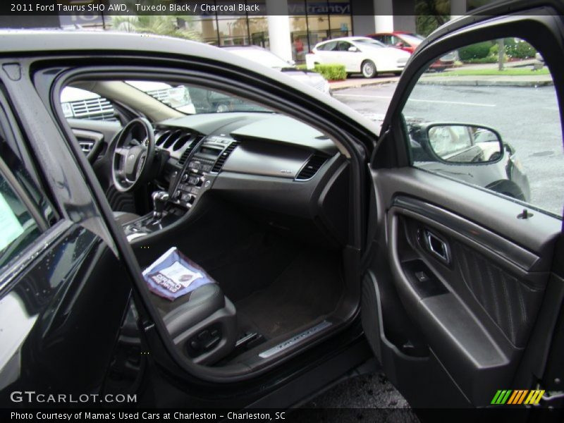 Tuxedo Black / Charcoal Black 2011 Ford Taurus SHO AWD