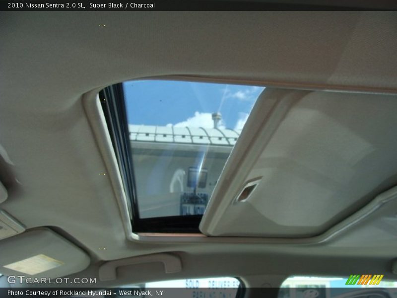 Super Black / Charcoal 2010 Nissan Sentra 2.0 SL