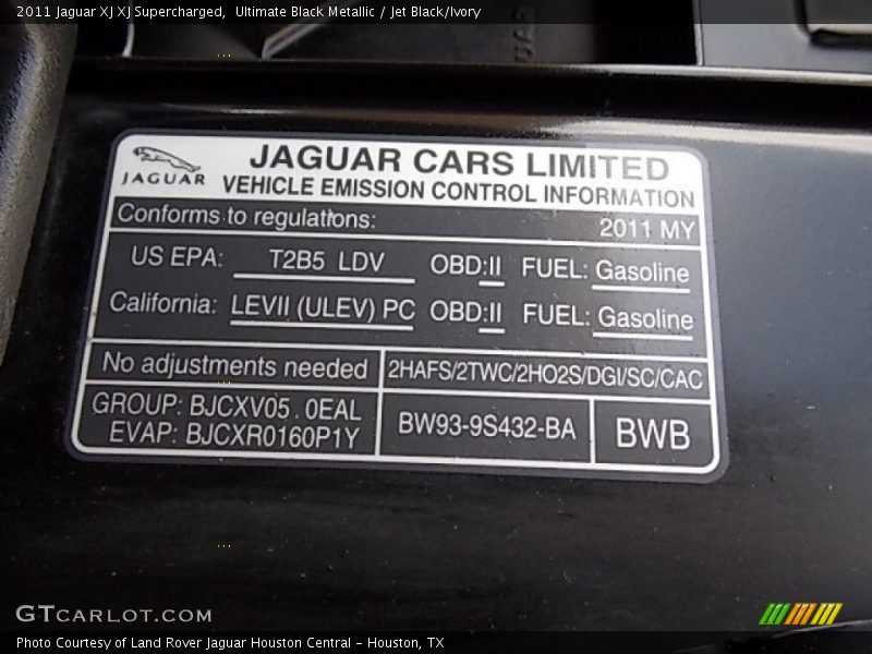 Ultimate Black Metallic / Jet Black/Ivory 2011 Jaguar XJ XJ Supercharged