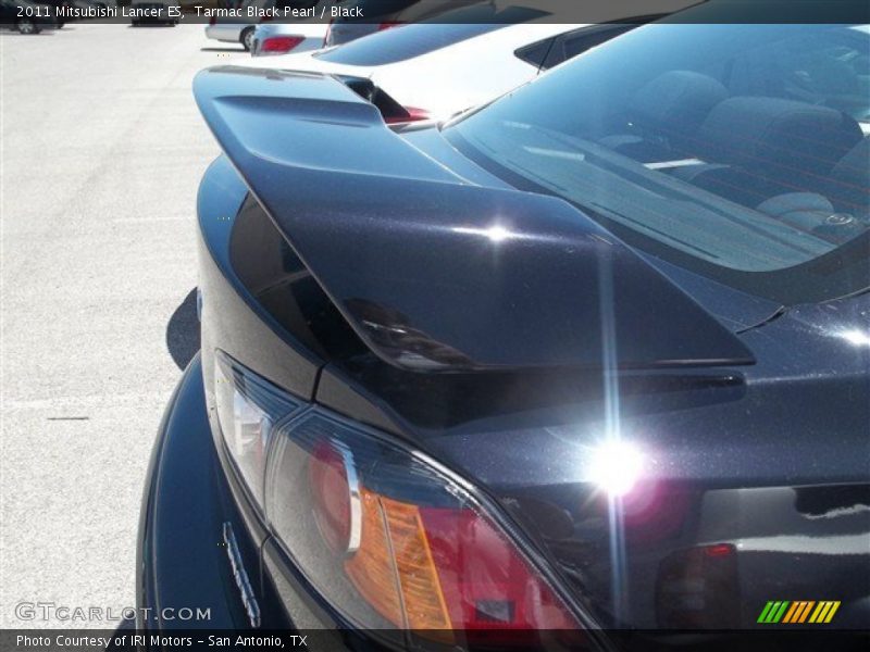 Tarmac Black Pearl / Black 2011 Mitsubishi Lancer ES