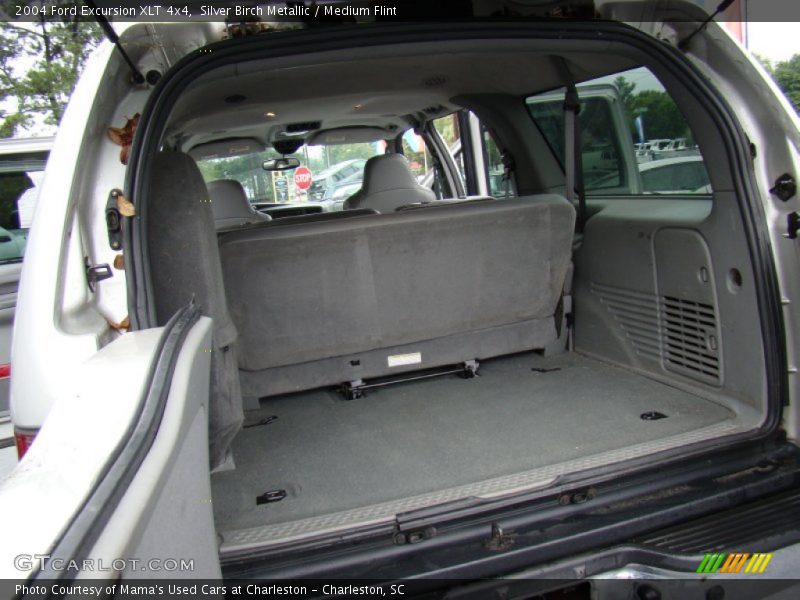  2004 Excursion XLT 4x4 Trunk