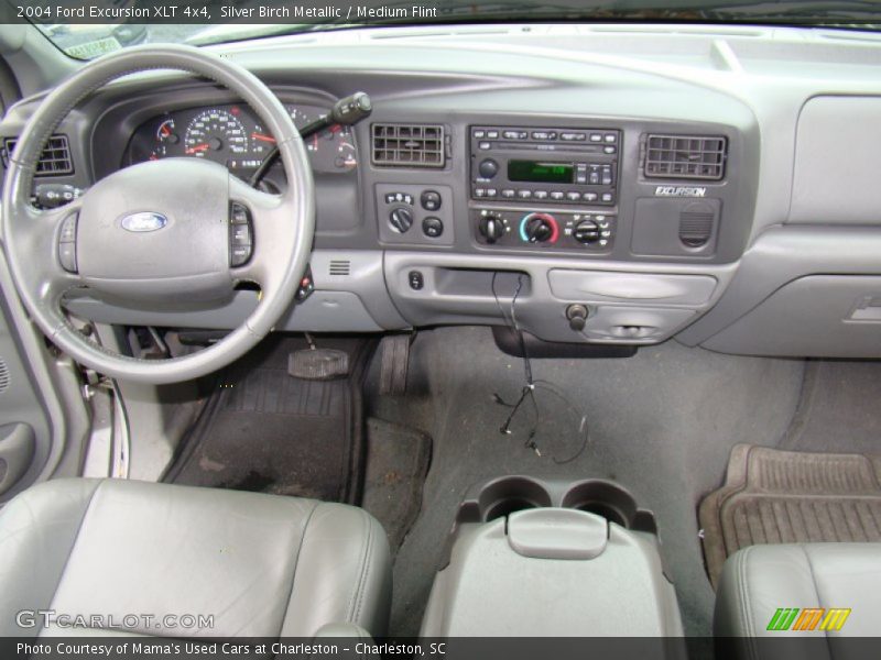 Dashboard of 2004 Excursion XLT 4x4