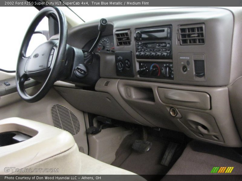 True Blue Metallic / Medium Flint 2002 Ford F250 Super Duty XLT SuperCab 4x4