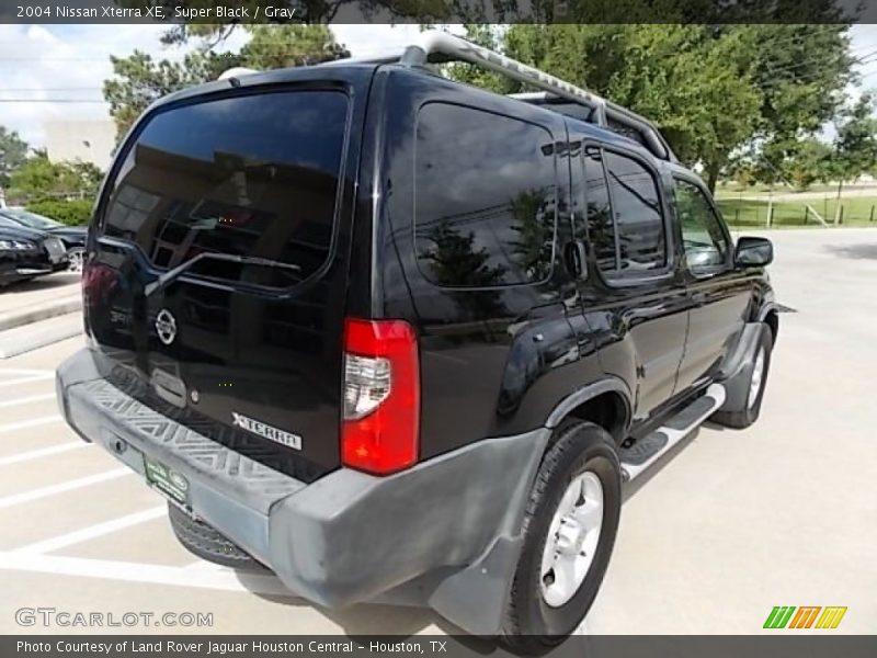 Super Black / Gray 2004 Nissan Xterra XE