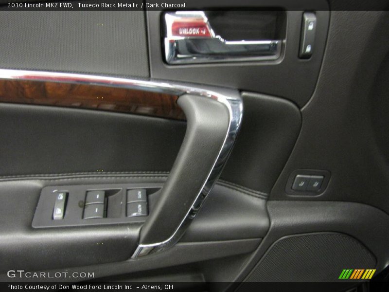 Tuxedo Black Metallic / Dark Charcoal 2010 Lincoln MKZ FWD