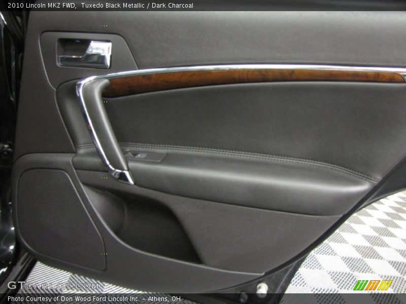 Tuxedo Black Metallic / Dark Charcoal 2010 Lincoln MKZ FWD