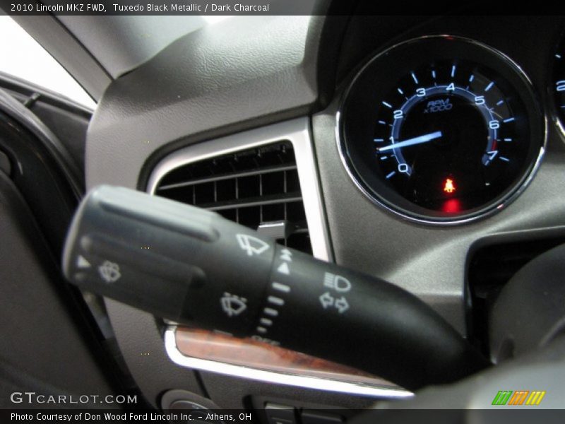 Tuxedo Black Metallic / Dark Charcoal 2010 Lincoln MKZ FWD
