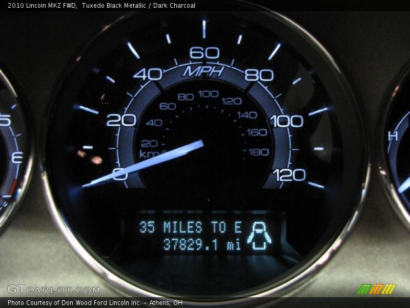 Tuxedo Black Metallic / Dark Charcoal 2010 Lincoln MKZ FWD