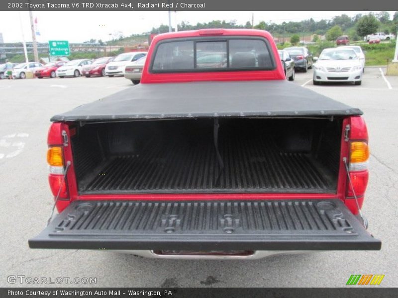 Radiant Red / Charcoal 2002 Toyota Tacoma V6 TRD Xtracab 4x4