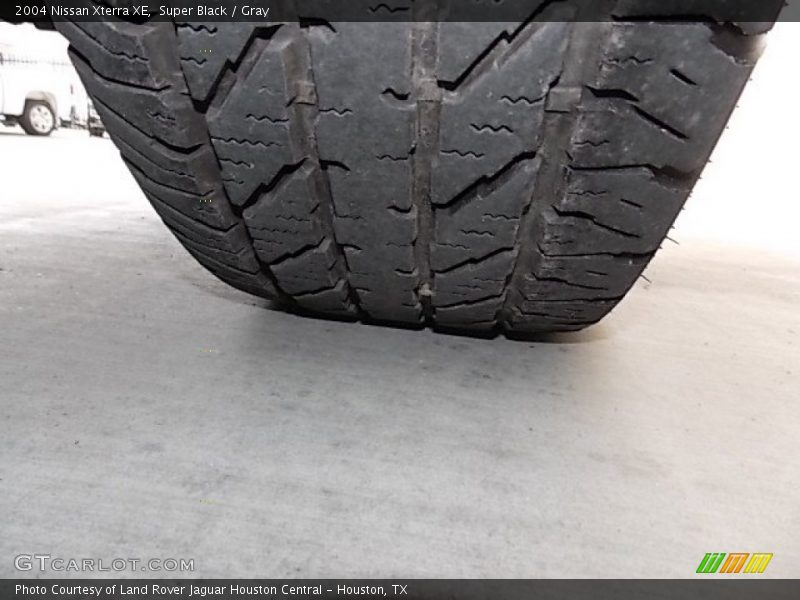 Super Black / Gray 2004 Nissan Xterra XE