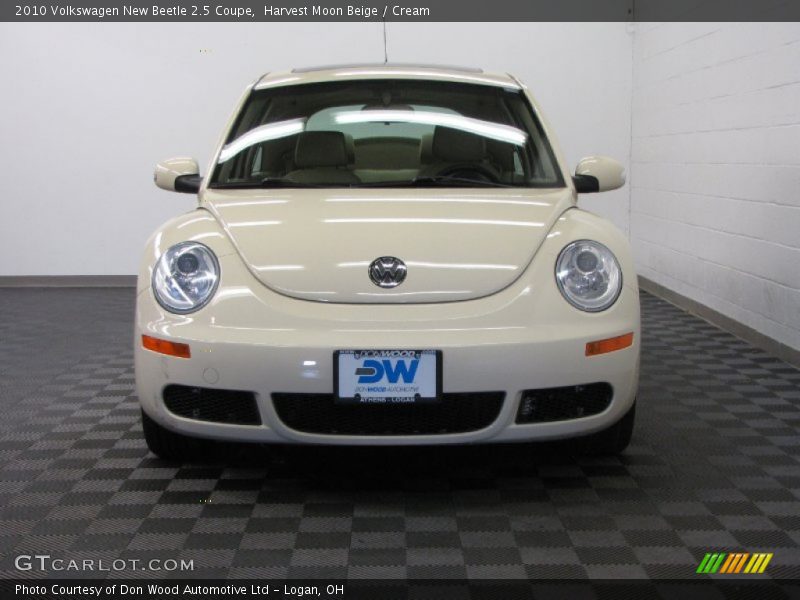 Harvest Moon Beige / Cream 2010 Volkswagen New Beetle 2.5 Coupe