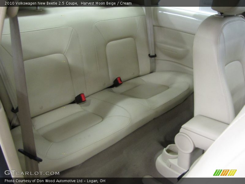 Harvest Moon Beige / Cream 2010 Volkswagen New Beetle 2.5 Coupe