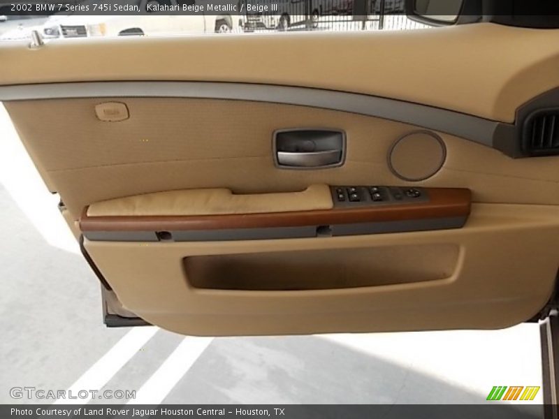 Kalahari Beige Metallic / Beige III 2002 BMW 7 Series 745i Sedan