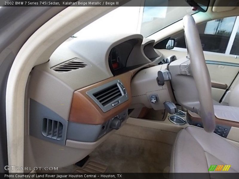 Kalahari Beige Metallic / Beige III 2002 BMW 7 Series 745i Sedan