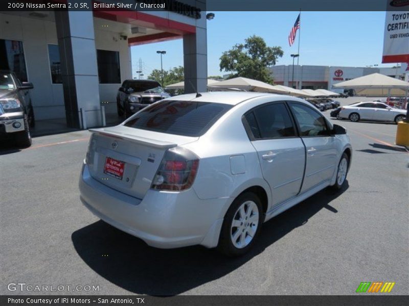 Brilliant Silver / Charcoal 2009 Nissan Sentra 2.0 SR