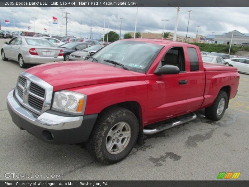 Flame Red / Medium Slate Gray 2005 Dodge Dakota SLT Club Cab 4x4