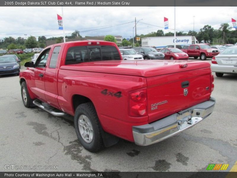 Flame Red / Medium Slate Gray 2005 Dodge Dakota SLT Club Cab 4x4
