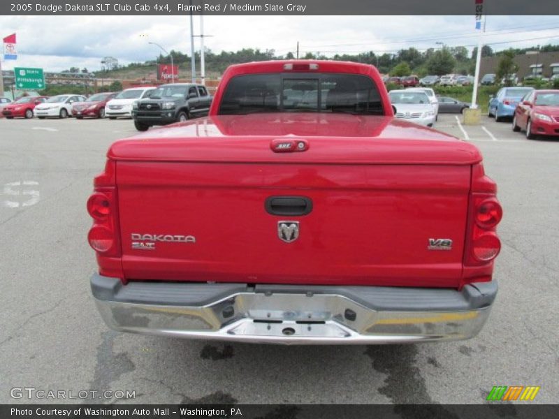 Flame Red / Medium Slate Gray 2005 Dodge Dakota SLT Club Cab 4x4