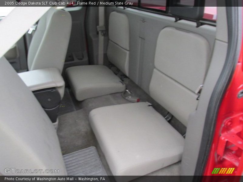 Flame Red / Medium Slate Gray 2005 Dodge Dakota SLT Club Cab 4x4