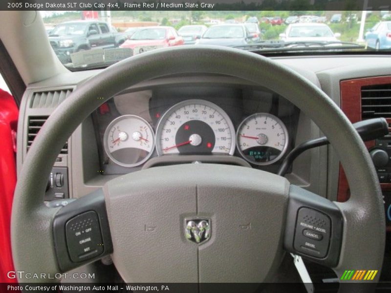 Flame Red / Medium Slate Gray 2005 Dodge Dakota SLT Club Cab 4x4