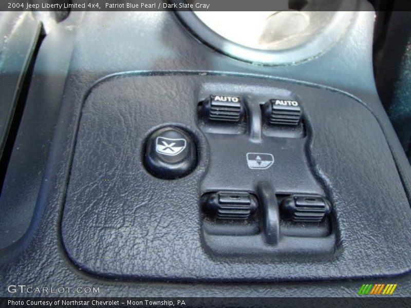 Patriot Blue Pearl / Dark Slate Gray 2004 Jeep Liberty Limited 4x4