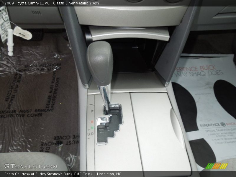 Classic Silver Metallic / Ash 2009 Toyota Camry LE V6