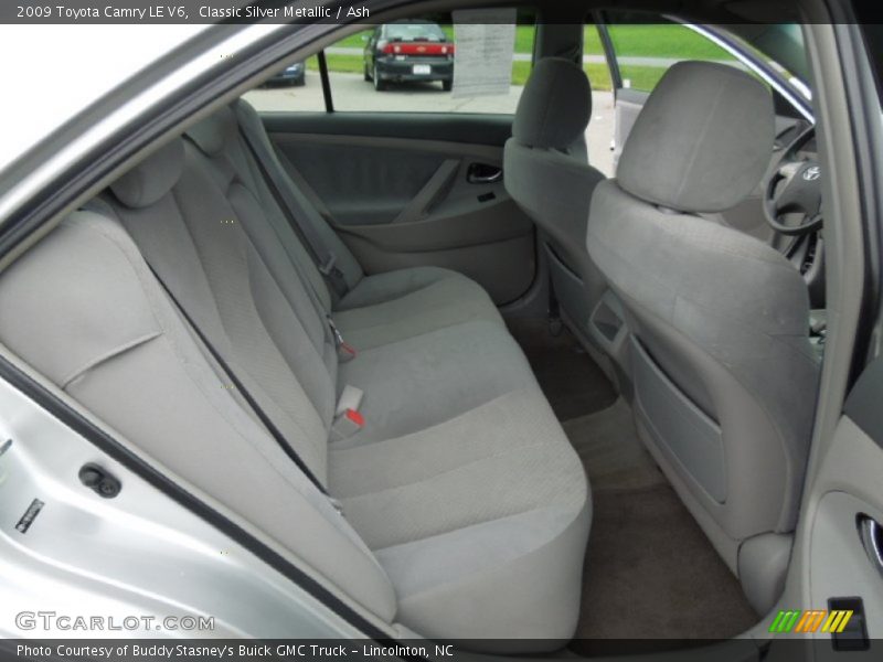 Classic Silver Metallic / Ash 2009 Toyota Camry LE V6