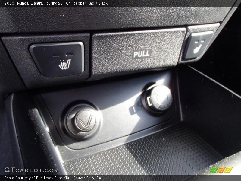 Chilipepper Red / Black 2010 Hyundai Elantra Touring SE