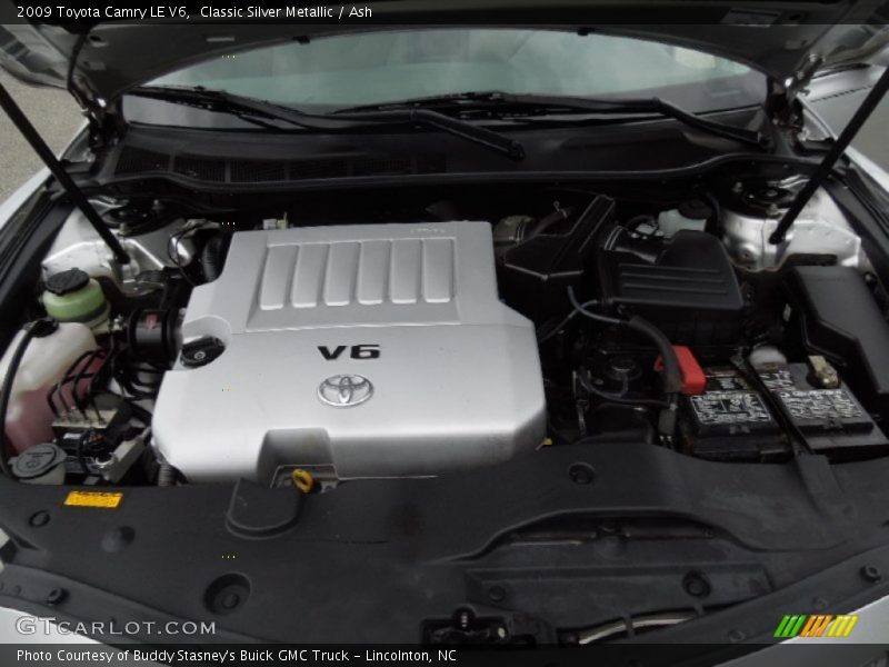 Classic Silver Metallic / Ash 2009 Toyota Camry LE V6