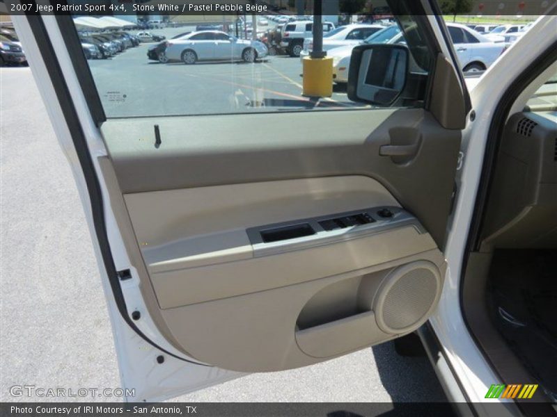 Stone White / Pastel Pebble Beige 2007 Jeep Patriot Sport 4x4